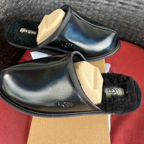 Women’s Ugg  black Pearle iridescent size 8 - Picture 1 of 5